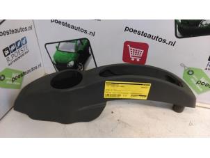 Begagnade Mittkonsol Fiat Panda (169) 1.1 Fire Pris € 25,00 Marginaltabell erbjuds av Autodemontagebedrijf R. Poeste B.V.