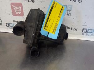 Begagnade EGR-pump Volkswagen Touran (1T1/T2) 1.6 Pris € 50,00 Marginaltabell erbjuds av Autodemontagebedrijf R. Poeste B.V.