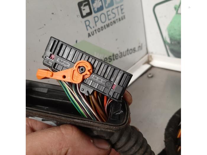 Kablage från en Volkswagen Polo V (6R) 1.2 TDI 12V BlueMotion 2010