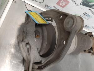 Begagnade Stötdämparstång, vänster fram Porsche Cayenne (9PA) 4.5 S V8 32V Pris € 125,00 Marginaltabell erbjuds av Autodemontagebedrijf R. Poeste B.V.