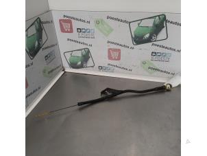 Begagnade Oljemätsticka Ford Focus 2 Wagon 1.6 TDCi 16V 110 Pris € 20,00 Marginaltabell erbjuds av Autodemontagebedrijf R. Poeste B.V.