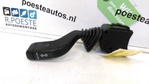 Gebruikte Richtingaanwijzer Schakelaar Opel Astra G (F08/48) 1.6 16V Prijs € 15,00 Margeregeling aangeboden door Autodemontagebedrijf R. Poeste B.V.