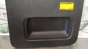 Begagnade List, bakdörr, 4-dörrars, vänster Renault Trafic (1FL/2FL/3FL/4FL) 1.6 dCi 95 Pris € 40,00 Marginaltabell erbjuds av Autodemontagebedrijf R. Poeste B.V.