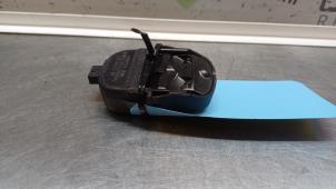 Używane Czujnik deszczu Chevrolet Cruze (300) 1.8 16V VVT Cena € 20,00 Procedura marży oferowane przez Autodemontagebedrijf R. Poeste B.V.