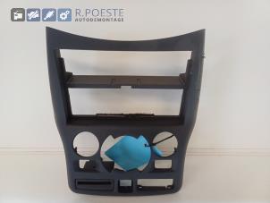 Gebruikte Dashboard deel Citroen C3 Picasso (SH) 1.6 16V VTI 120 Prijs € 20,00 Margeregeling aangeboden door Autodemontagebedrijf R. Poeste B.V.