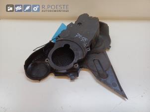 Używane Obudowa rozrzadu Skoda Fabia II Combi 1.2 TDI 12V Greenline Cena € 20,00 Procedura marży oferowane przez Autodemontagebedrijf R. Poeste B.V.