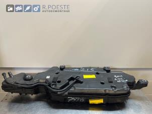 Begagnade AdBlue-tank Mercedes A (177.0) 1.5 A-180d Pris € 300,00 Marginaltabell erbjuds av Autodemontagebedrijf R. Poeste B.V.