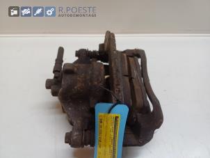 Gebruikte Remklauw (Tang) rechts-voor Rover 25 1.8 16V Steptronic Prijs € 20,00 Margeregeling aangeboden door Autodemontagebedrijf R. Poeste B.V.