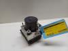 ABS Pumpe van een Volkswagen Polo V (6R) 1.2 12V BlueMotion Technology 2012