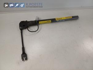 Begagnade Bältessträckare, höger Renault Modus/Grand Modus (JP) 1.6 16V Pris € 35,00 Marginaltabell erbjuds av Autodemontagebedrijf R. Poeste B.V.