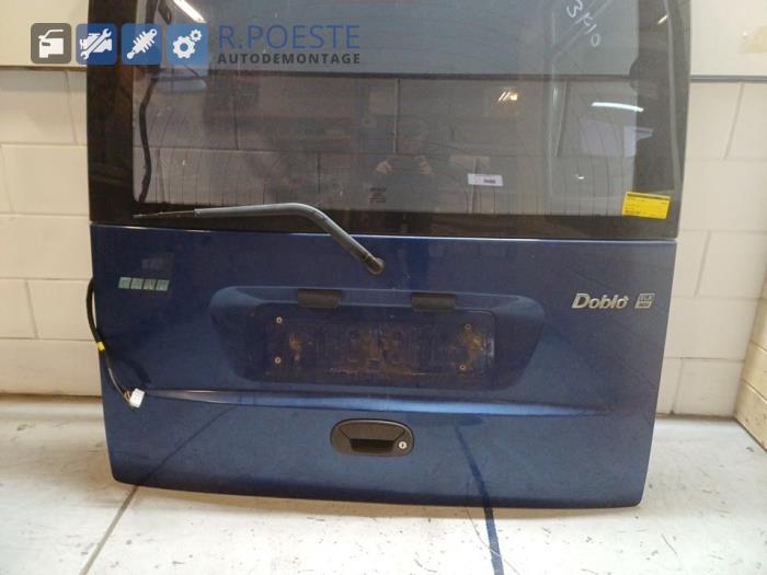 Baklucka från en Fiat Doblo (223A/119) 1.6 16V 2003