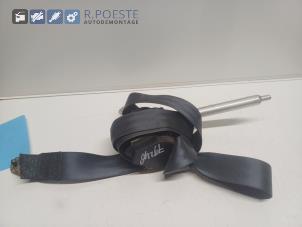 Gebruikte Veiligheidsgordel links-voor Audi A4 (B5) 1.6 Prijs € 30,00 Margeregeling aangeboden door Autodemontagebedrijf R. Poeste B.V.