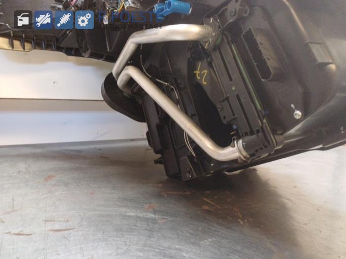 Värmarhus från en Renault Clio IV Estate/Grandtour (7R) 0.9 Energy TCE 90 12V 2019