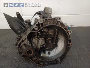 Gebruikte Versnellingsbak BMW Mini One/Cooper (R50) 1.6 16V Cooper Prijs € 300,00 Margeregeling aangeboden door Autodemontagebedrijf R. Poeste B.V.