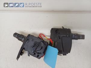 Begagnade Spak, rattstång Renault Modus/Grand Modus (JP) 1.4 16V Pris € 60,00 Marginaltabell erbjuds av Autodemontagebedrijf R. Poeste B.V.