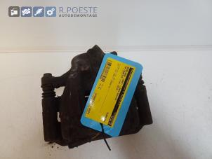 Gebruikte Remklauw (Tang) links-achter Volkswagen Crafter 2.0 TDI 16V Prijs € 50,00 Margeregeling aangeboden door Autodemontagebedrijf R. Poeste B.V.