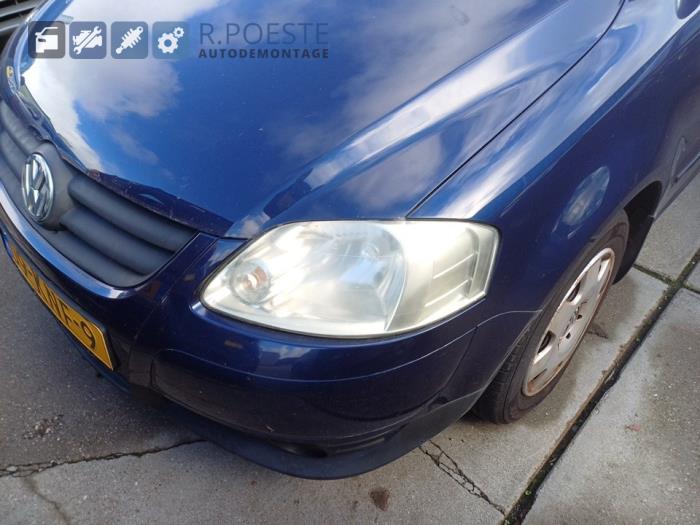 Voorbumper van een Volkswagen Fox (5Z) 1.2 2009