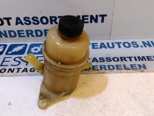 Begagnade Styrservotank Mazda 626 (GW19) 2.0i 16V HiPower Pris € 15,00 Marginaltabell erbjuds av Autodemontagebedrijf R. Poeste B.V.