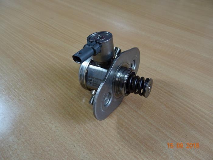 Högtryckspump från en Mini Cooper S 2016