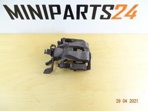 Gebruikte Remzadel rechts-achter Mini Cooper S Prijs € 59,50 Inclusief btw aangeboden door Miniparts24 - Miniteile24 GbR
