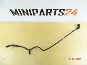Gebruikte Buis (diversen) Mini Mini Cooper S (R53) 1.6 16V Prijs € 23,21 Inclusief btw aangeboden door Miniparts24 - Miniteile24 GbR