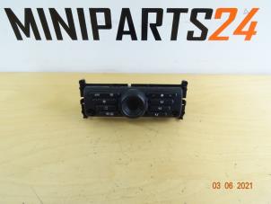 Gebruikte Airco bedieningspaneel Mini Mini Cooper S (R53) 1.6 16V Prijs € 77,23 Inclusief btw aangeboden door Miniparts24 - Miniteile24 GbR