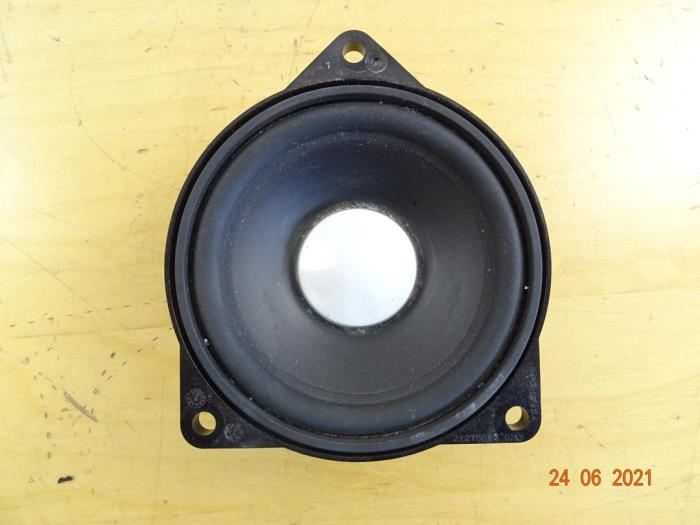 Högtalare från en Mini Cooper S 2015