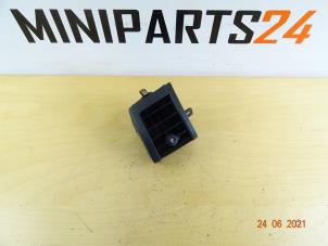 Begagnade Luftmunstycke, instrumentbräda Mini Cooper S Pris € 29,16 Inklusive moms erbjuds av Miniparts24 - Miniteile24 GbR