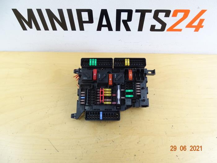 Säkringsbox från en Mini Cooper S 2015