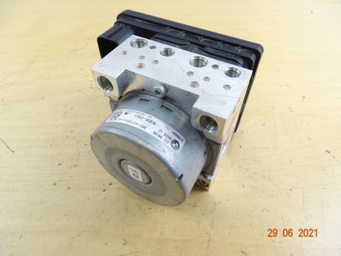 ABS-pump från en Mini Cooper S 2015