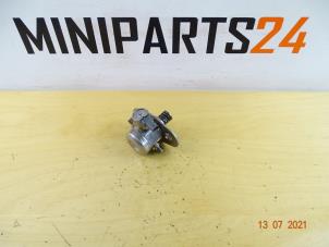 Begagnade Högtryckspump Mini ONE Pris € 214,20 Inklusive moms erbjuds av Miniparts24 - Miniteile24 GbR