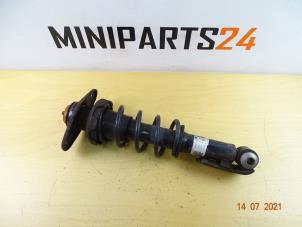 Begagnade Stötdämpare, vänster bak Mini Mini (R56) 1.6 16V Cooper S Pris € 35,70 Inklusive moms erbjuds av Miniparts24 - Miniteile24 GbR