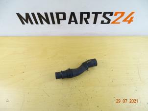 Gebruikte Koelwaterslang Mini Mini (R56) 1.6 16V Cooper S Prijs € 29,75 Inclusief btw aangeboden door Miniparts24 - Miniteile24 GbR