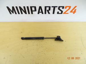 Begagnade Gasfjäder, motorhuv, vänster Mini Mini (F56) 1.5 12V Cooper Pris € 35,11 Inklusive moms erbjuds av Miniparts24 - Miniteile24 GbR