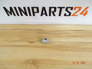 Gebruikte Antenne Versterker Mini Mini (R56) 1.6 16V John Cooper Works Prijs € 11,90 Inclusief btw aangeboden door Miniparts24 - Miniteile24 GbR