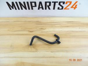 Gebruikte Koelwaterslang Mini Mini (R56) 1.6 16V John Cooper Works Prijs € 23,80 Inclusief btw aangeboden door Miniparts24 - Miniteile24 GbR
