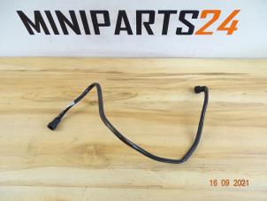 Gebruikte Leiding (diversen) Mini Mini (R56) 1.6 16V John Cooper Works Prijs € 23,80 Inclusief btw aangeboden door Miniparts24 - Miniteile24 GbR