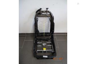 Gebruikte Stoelframe Mini Mini (R56) 1.6 16V Cooper Prijs € 142,80 Inclusief btw aangeboden door Miniparts24 - Miniteile24 GbR