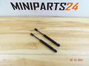 Gebruikte Gasdemper Motorkap Set Mini Mini (R56) 1.6 16V Cooper S Prijs € 29,75 Inclusief btw aangeboden door Miniparts24 - Miniteile24 GbR