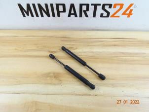 Gebruikte Gasdemper Motorkap Set Mini Mini (R56) 1.6 16V Cooper S Prijs € 29,75 Inclusief btw aangeboden door Miniparts24 - Miniteile24 GbR