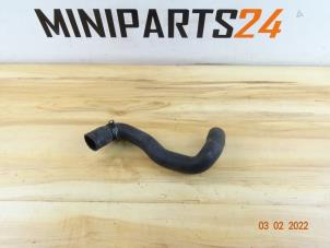Gebruikte Radiateurslang Mini Mini (R56) 1.6 16V Cooper S Prijs € 17,85 Inclusief btw aangeboden door Miniparts24 - Miniteile24 GbR