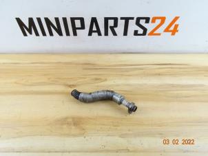 Gebruikte Koelwaterslang Mini Mini (R56) 1.6 16V Cooper S Prijs € 17,85 Inclusief btw aangeboden door Miniparts24 - Miniteile24 GbR