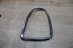 Gebruikte Achterlichtrand rechts Mini Mini (R56) 1.6 16V Cooper S Prijs € 17,85 Inclusief btw aangeboden door Miniparts24 - Miniteile24 GbR