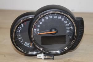 Gebruikte Tellerklok Mini Mini (F56) 2.0 16V Cooper S Prijs € 178,50 Inclusief btw aangeboden door Miniparts24 - Miniteile24 GbR