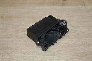 Gebruikte Start/Stop schakelaar Mini Mini (R56) 1.6 16V Cooper S Prijs € 29,75 Inclusief btw aangeboden door Miniparts24 - Miniteile24 GbR