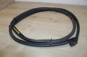 Gebruikte Deurrubber 2Deurs rechts Mini Mini (R56) 1.6 16V Cooper S Prijs € 53,55 Inclusief btw aangeboden door Miniparts24 - Miniteile24 GbR