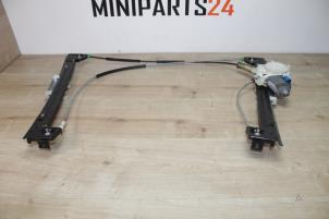 Gebruikte Ruitmechaniek 2Deurs links-voor Mini Mini Cooper S (R53) 1.6 16V Prijs € 107,10 Inclusief btw aangeboden door Miniparts24 - Miniteile24 GbR