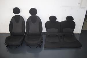 Begagnade Säten + baksäte (komplett) Mini Mini (R56) 1.6 Cooper D 16V Pris € 178,50 Inklusive moms erbjuds av Miniparts24 - Miniteile24 GbR