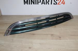 Gebruikte Grille Mini Mini Cooper S (R53) 1.6 16V Prijs € 53,55 Inclusief btw aangeboden door Miniparts24 - Miniteile24 GbR