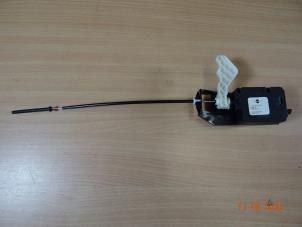 Gebruikte Motor Tankklepvergrendeling Mini Cooper S Prijs € 15,00 Margeregeling aangeboden door Miniparts24 - Miniteile24 GbR